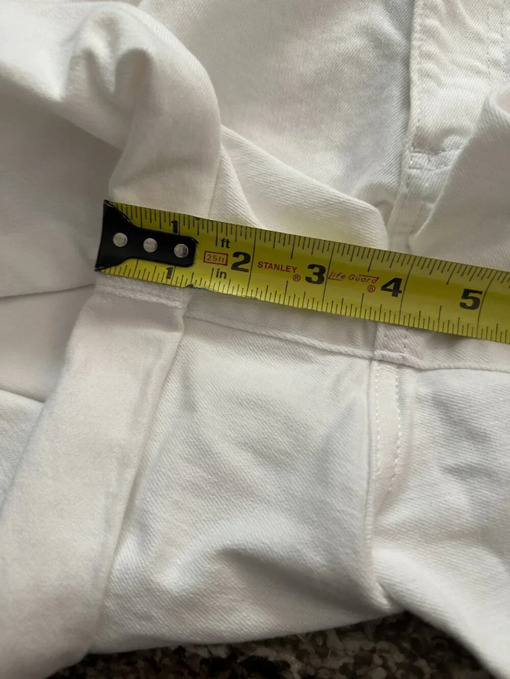 BANANA REPUBLIC (8) White Denim Roll Cuff Shorts 4